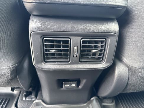 Used 2022 Toyota RAV4 SE w/ Convenience Package AWD/4WD image 33
