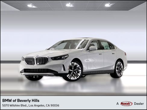 Used 2026 BMW 530i w/ Premium Package RWD image 1
