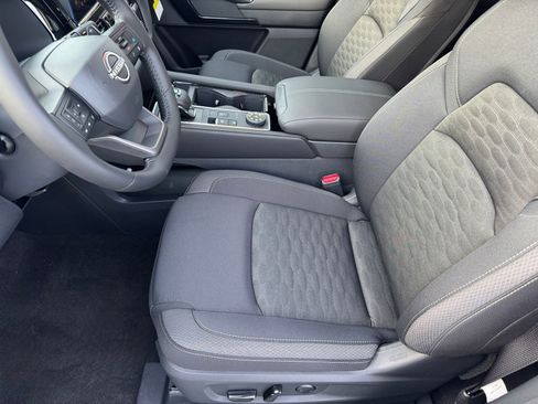 New 2026 Nissan Pathfinder SV image 11