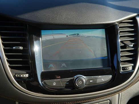 Used 2017 Chevrolet Trax LT image 28