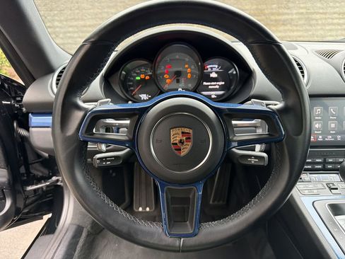 Used 2018 Porsche 718 Cayman image 19