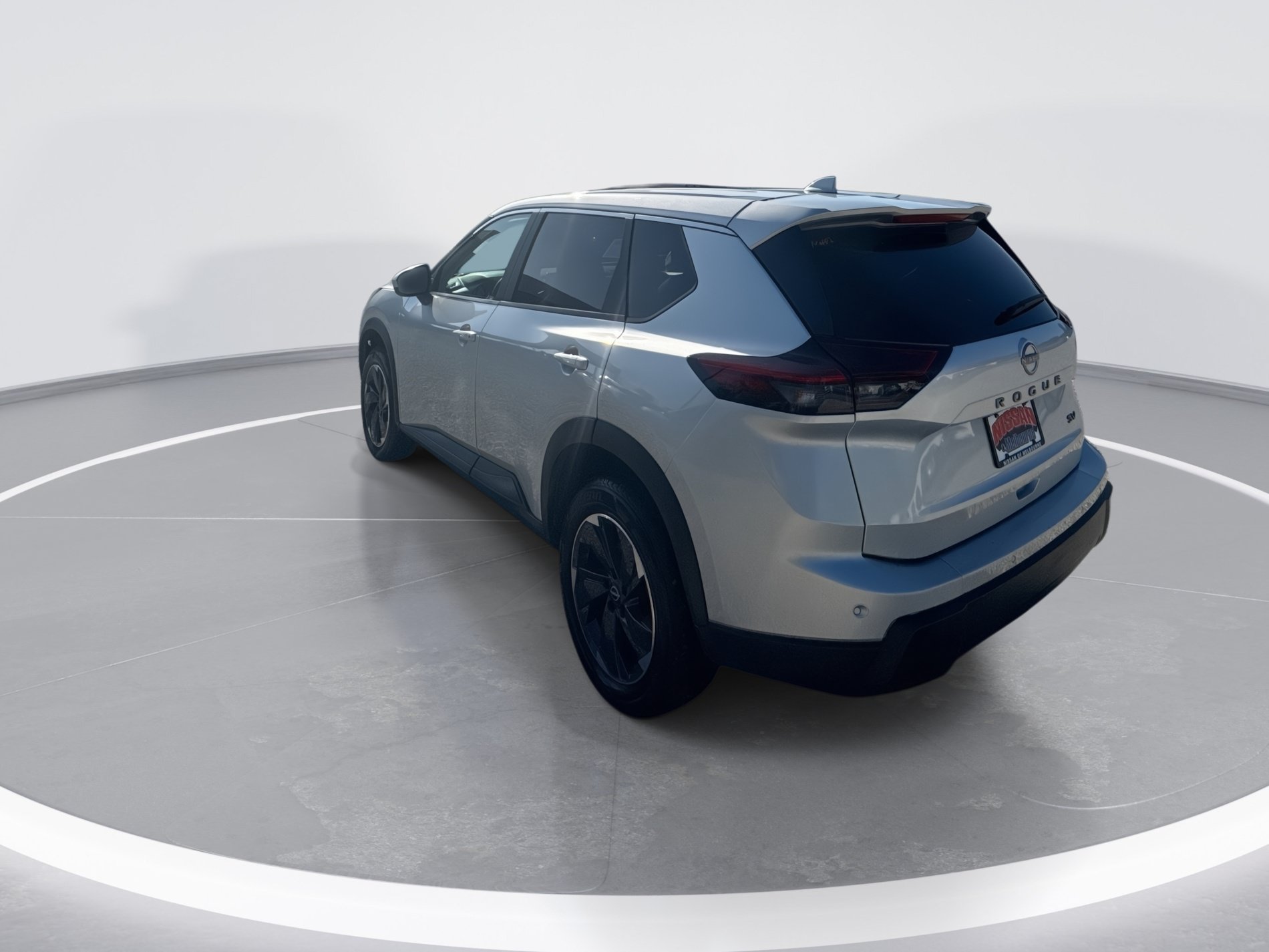 Used 2024 Nissan Rogue SV FWD image 6