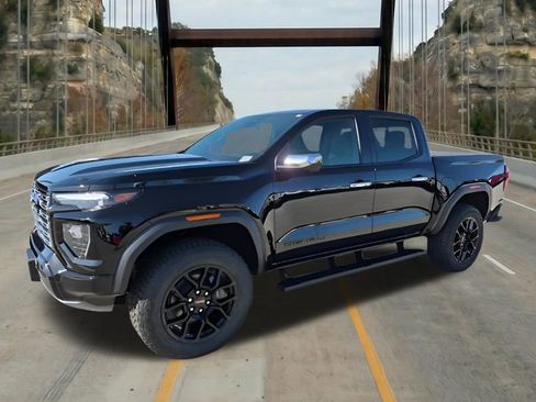 New 2026 GMC Canyon Denali w/ LPO, Denali Black Edition AWD/4WD image 3