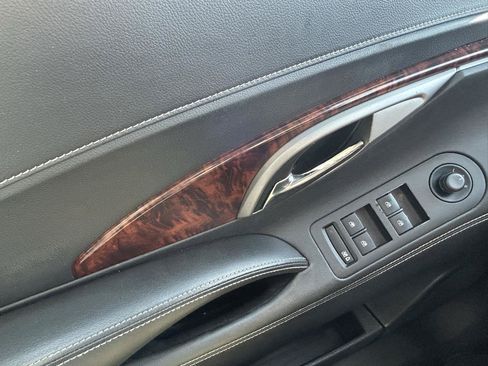 Used 2013 Buick LaCrosse Leather FWD image 28