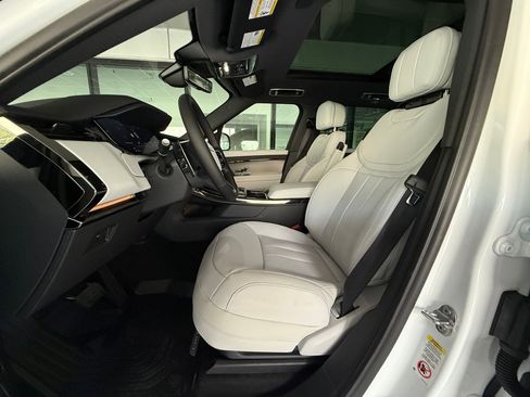New 2026 Land Rover Range Rover Sport SE AWD/4WD image 5