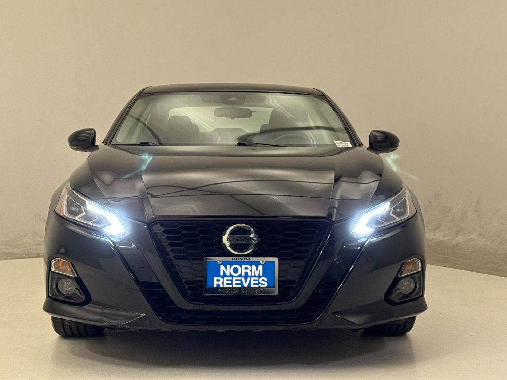 Used 2022 Nissan Altima 2.5 SR w/ Midnight Edition Package FWD image 3