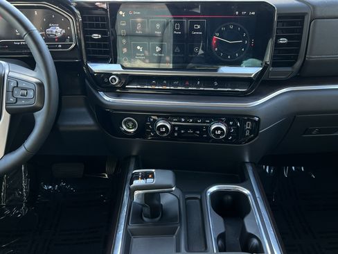 Used 2023 GMC Sierra 1500 SLT w/ SLT Premium Package image 17