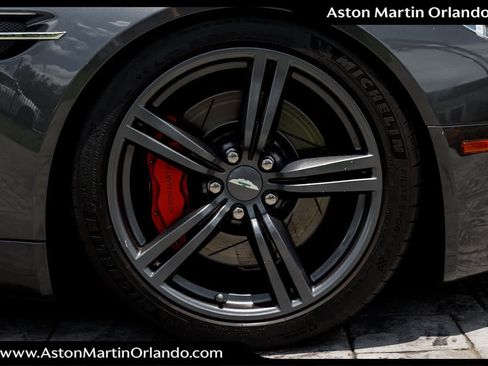 Used 2009 Aston Martin V8 Vantage Roadster RWD image 23