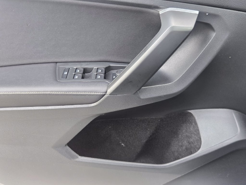Certified 2024 Volkswagen Tiguan S FWD image 25