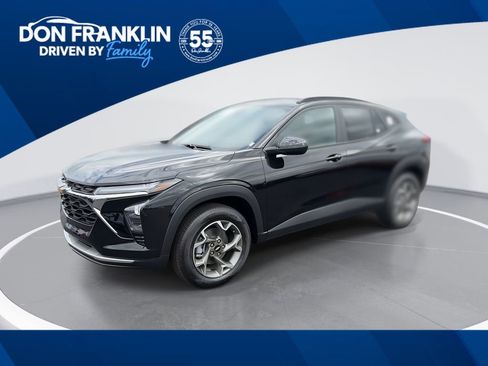 New 2026 Chevrolet Trax LT w/ Driver Confidence Package image 1