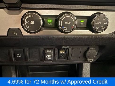 Used 2019 Toyota Tacoma SR5 image 21