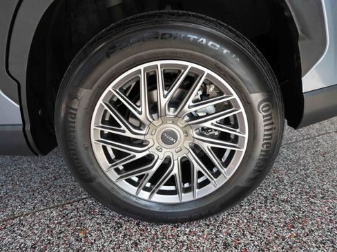 Used 2022 Toyota Corolla Cross L FWD image 29