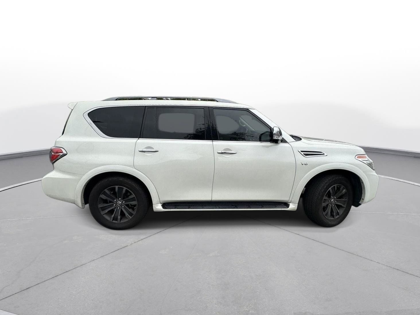 Used 2020 Nissan Armada Platinum w/ Captain's Chairs Package RWD image 5