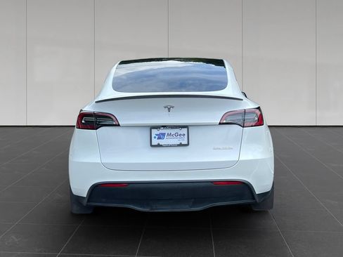 Used 2023 Tesla Model Y Performance AWD/4WD image 4