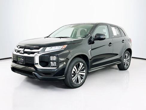 Used 2025 Mitsubishi Outlander Sport AWD image 3