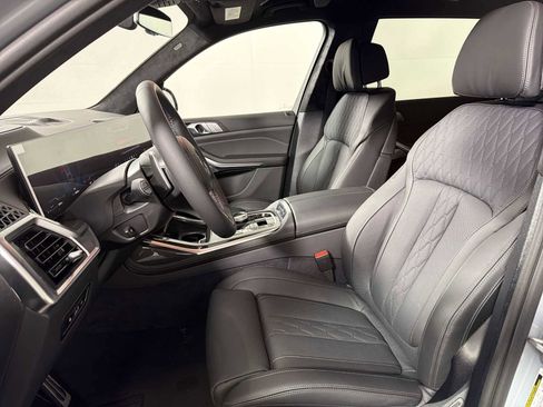 New 2026 BMW X7 M60i image 11
