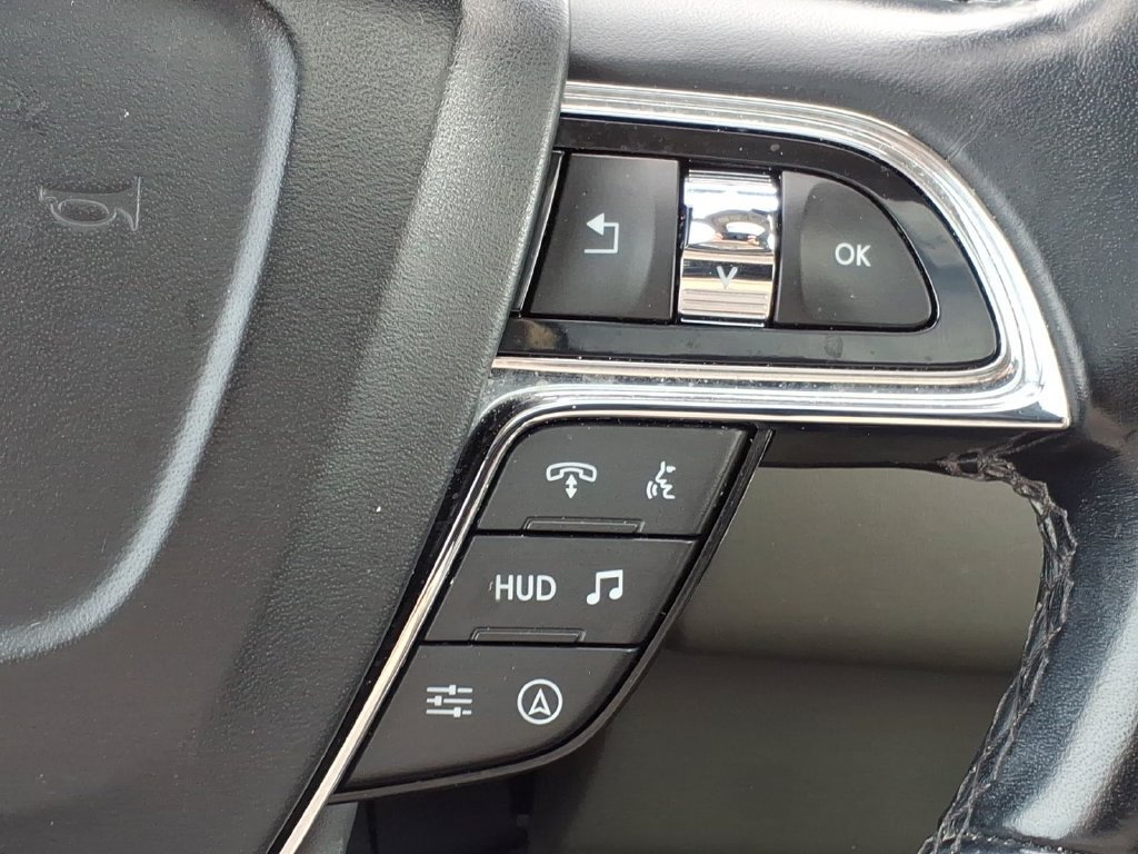 Used 2024 Lincoln Navigator L Black Label AWD/4WD image 28