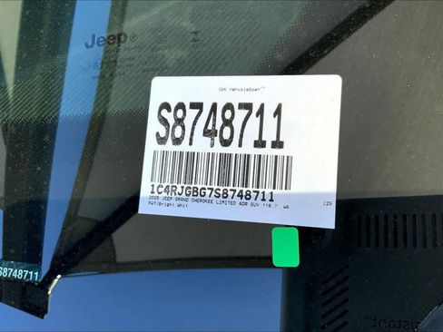 New 2025 Jeep Grand Cherokee Limited w/ Luxury Tech Group II image 19