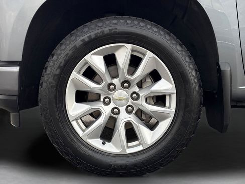 Used 2021 Chevrolet Silverado 1500 Custom AWD/4WD image 12