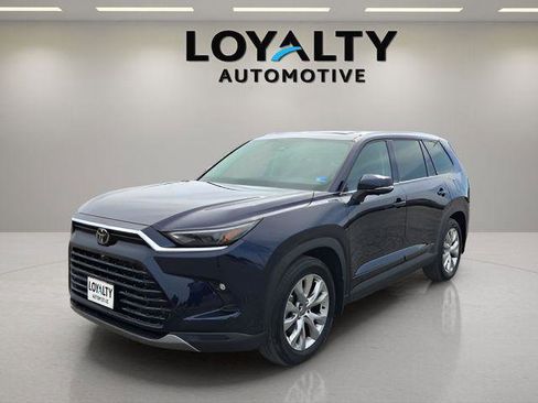 Certified 2025 Toyota Grand Highlander AWD image 1