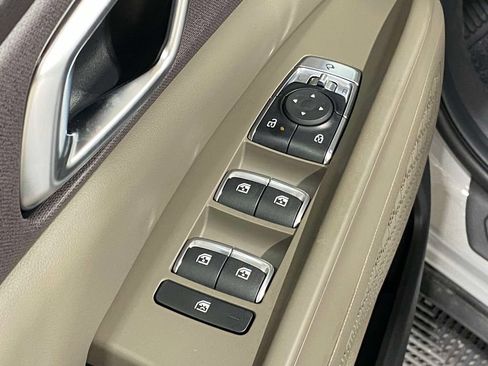 New 2026 Kia Carnival EX FWD image 18