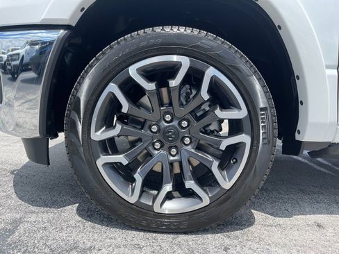 Used 2026 RAM 1500 Limited AWD/4WD image 32