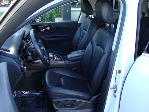 Used 2019 Audi Q7 3.0T Prestige w/ Prestige Package image 7
