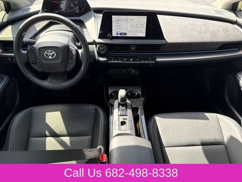 Used 2023 Toyota Prius XLE FWD image 12
