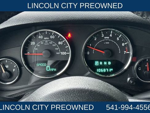 Used 2017 Jeep Wrangler Unlimited Sahara w/ Connectivity Group image 22