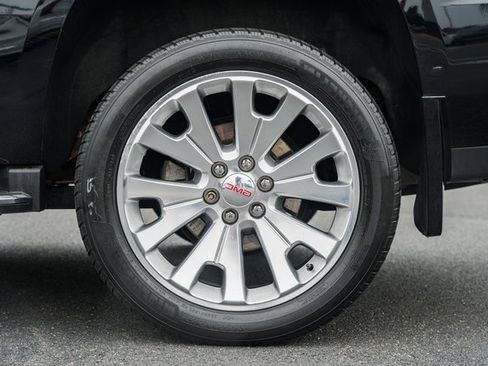 Used 2018 GMC Yukon Denali image 20