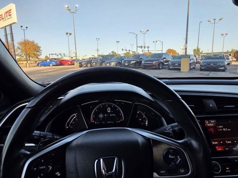 Used 2021 Honda Civic Sport image 22