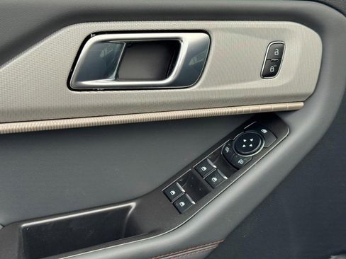 New 2026 Ford Explorer Active image 11
