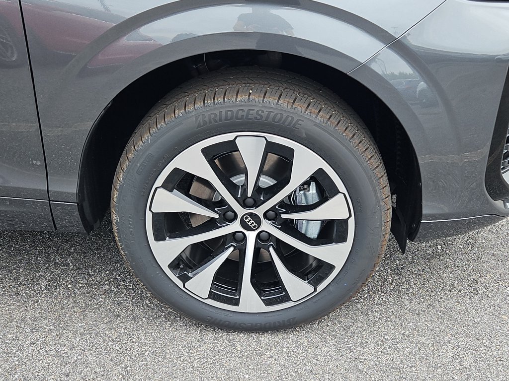 New 2026 Audi Q3 quattro 2.0T AWD/4WD image 4
