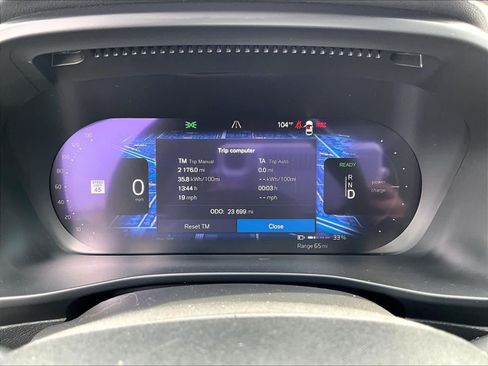 Used 2023 Volvo XC40 Recharge Ultimate AWD/4WD image 23