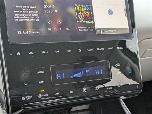 Used 2024 Hyundai Tucson Blue image 25