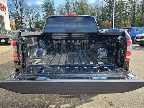 Certified 2024 Nissan Frontier PRO-4X w/ Off-Road Protection Package image 37