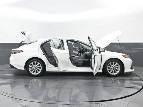 Used 2023 Toyota Camry LE FWD image 34