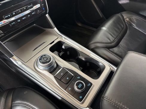 Used 2022 Ford Explorer Platinum w/ Equipment Group 601A image 28