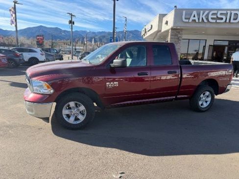 Used 2024 RAM 1500 Classic SLT AWD/4WD image 3