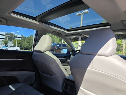 Certified 2021 Toyota Camry XLE w/ Navigation Package image 16