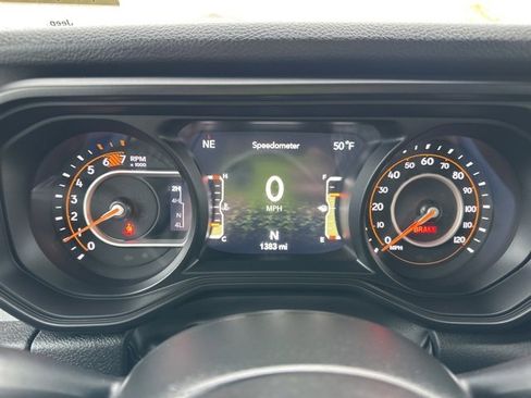 Used 2025 Jeep Wrangler Sport S image 16