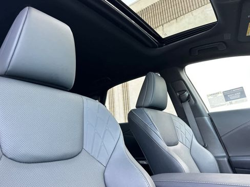 Certified 2025 Lexus RX 350h w/ Convenience Package image 18