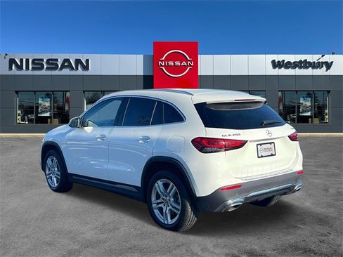 Used 2022 Mercedes-Benz GLA 250 4MATIC image 7