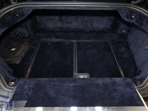 Used 2010 Rolls-Royce Phantom Coupe RWD image 40