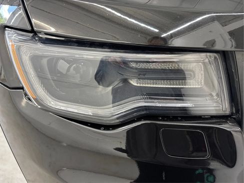 Used 2019 Jeep Grand Cherokee High Altitude AWD/4WD image 32