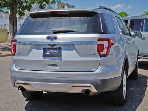 Used 2016 Ford Explorer XLT w/ Equipment Group 201A AWD/4WD image 8