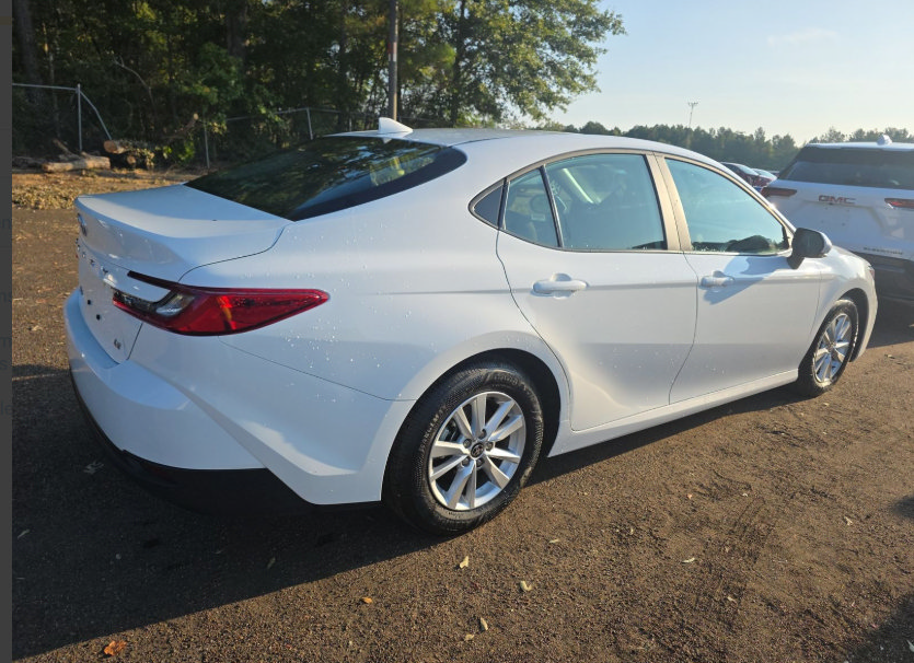 Used 2026 Toyota Camry LE FWD image 4