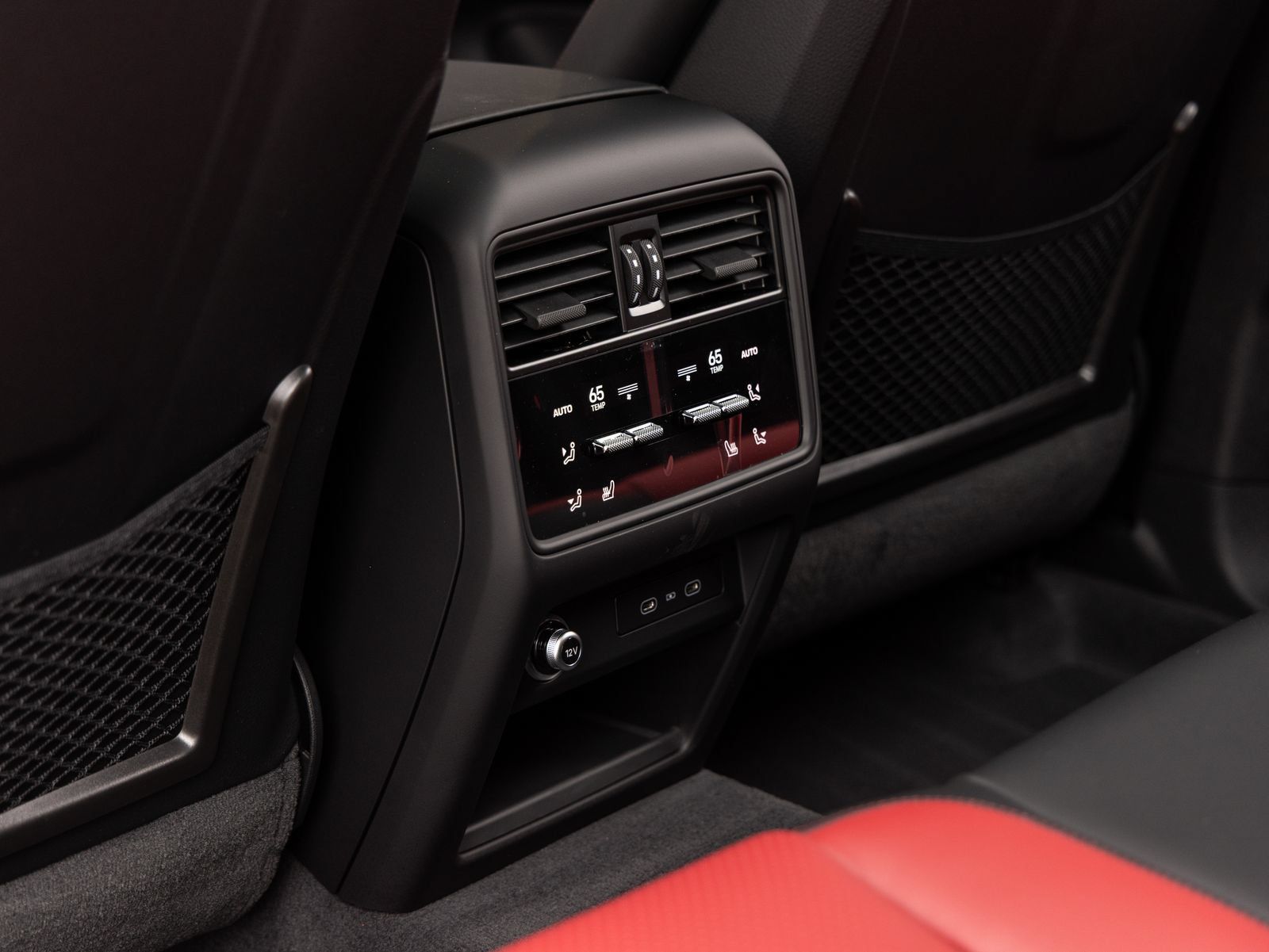 Certified 2026 Porsche Cayenne AWD/4WD image 27