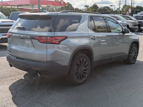 Used 2023 Chevrolet Traverse RS w/ LPO, Floor Liner Package FWD image 4