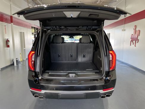 New 2026 GMC Yukon XL Denali w/ Sun & Power Step Package image 8